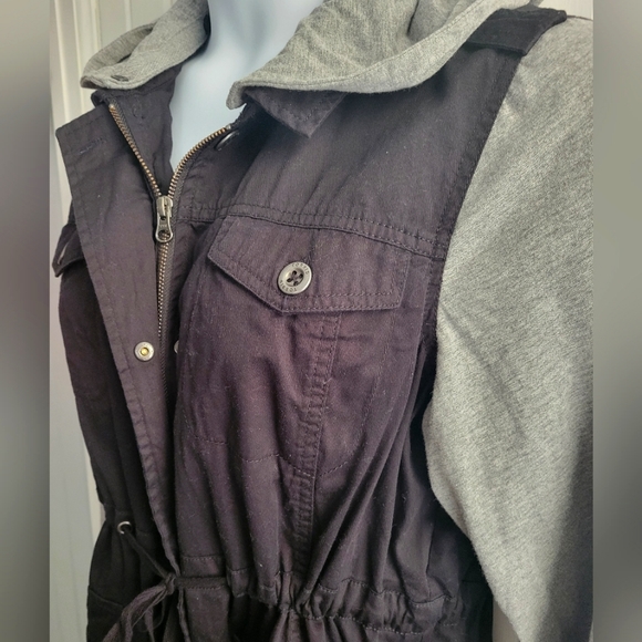 Torrid Hooded Jacket Black - Picture 4 of 5